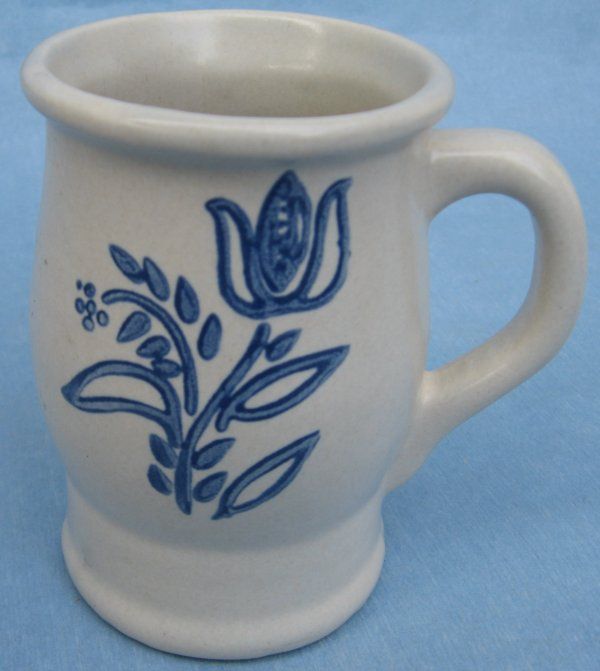 Pfaltzgraff Yorktowne Coffee Mug Cup Dinnerware Blue Grey Tulip Design 